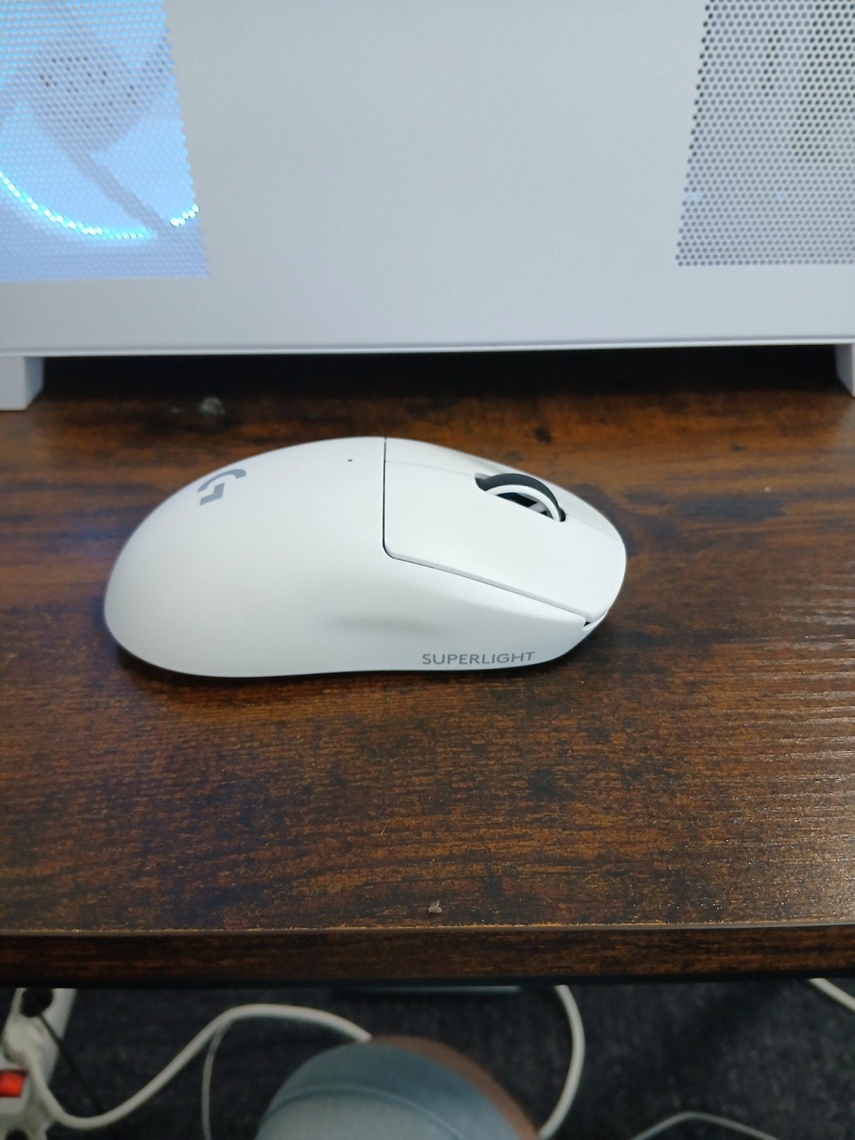 Logitech G Pro X Superlight Draadloze Gaming Muis Wit, Ophalen, Rechtshandig, Muis, Zo goed als nieuw