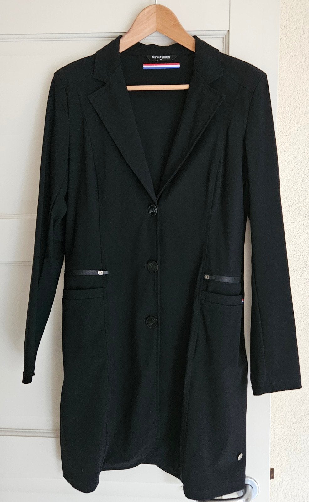 My Pashion Zwart lang Kolbert Jasje maat M, Kleding | Dames, Jasjes, Kostuums en Pakken, Maat 38/40 (M), Zwart, Ophalen of Verzenden