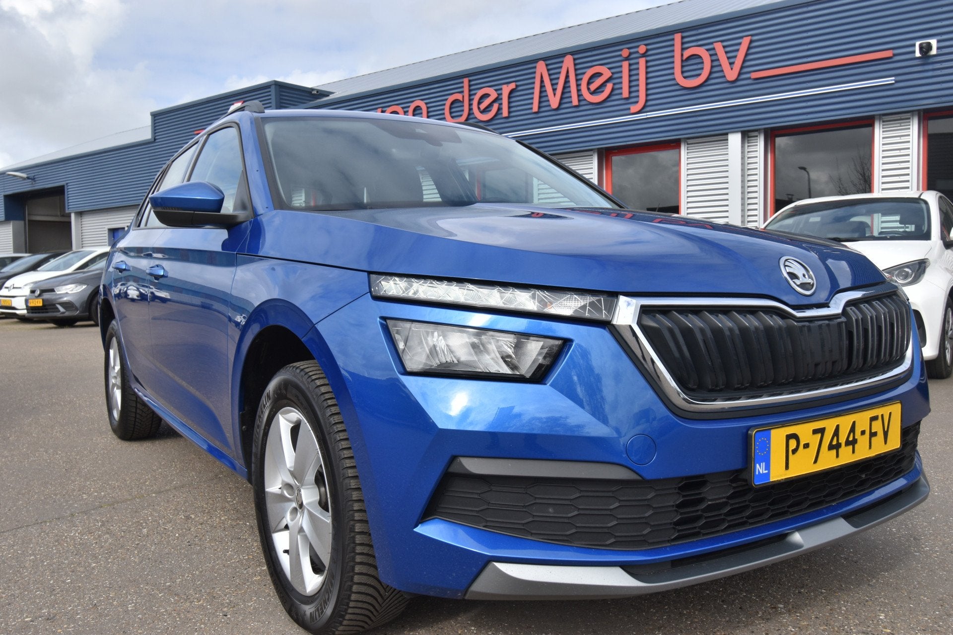 Skoda Kamiq 1.0 TSI Ambition , TREKHAAK , NAVI VIA APP , LMV, Stof, Gebruikt, Blauw, 630 kg