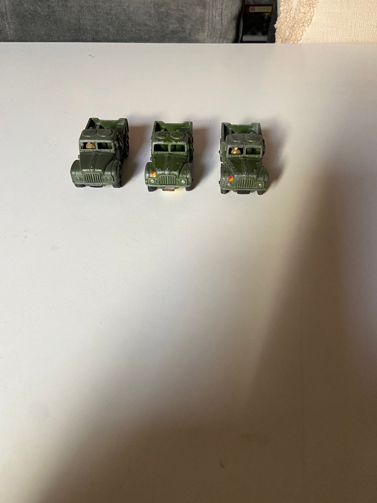 Dinky militair 3 stuks. 642, Ophalen of Verzenden, Zo goed als nieuw, Bus of Vrachtwagen, Dinky Toys