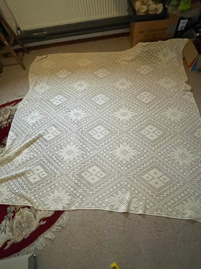 Mooi gehaakte bedsprei 250x250, Ophalen of Verzenden, Zo goed als nieuw