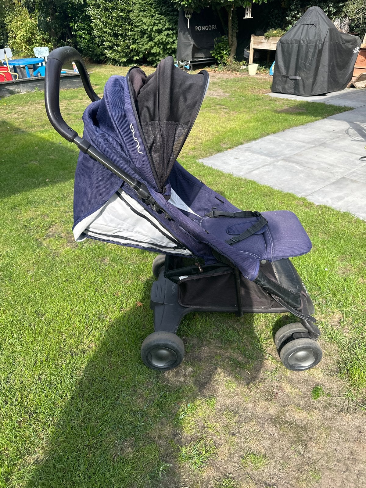 Nuna Pepp Buggy - Donkerblauw, Compact Inklapbaar, Ophalen of Verzenden, Gebruikt, Overige merken, Zonnekap
