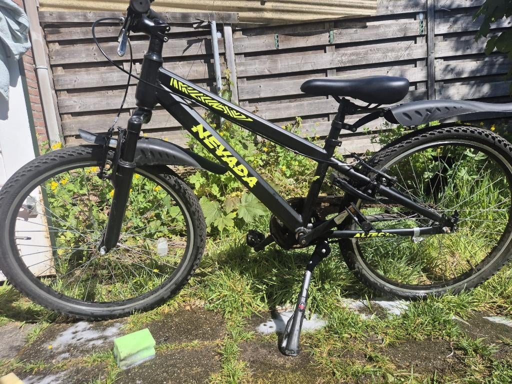 Nevada moutainbike 24'inch zwart/groen, Fietsen en Brommers, Fietsen | Jongens, Ophalen, Handrem, Altec Nevada, Gebruikt