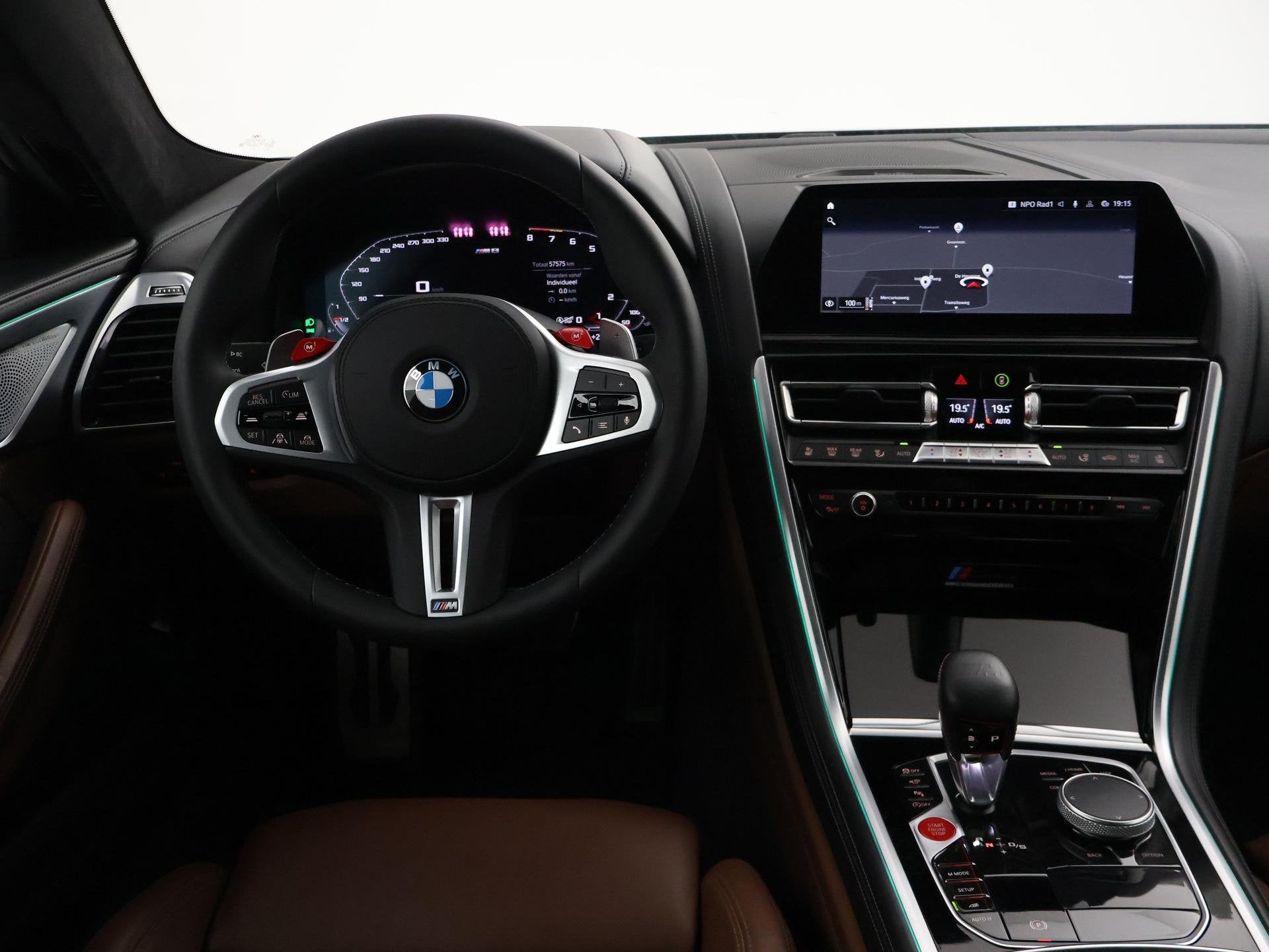 BMW M8 COMPETITION 626 PK IRISH GREEN + BOWERS & WILKINS | K, Auto's, Automaat, Stof, Gebruikt, 4395 cc