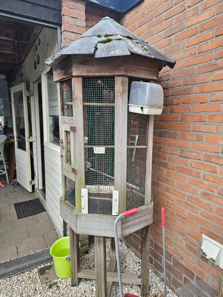 Gratis voliere, Ophalen of Verzenden, Gebruikt, Hout, Volière