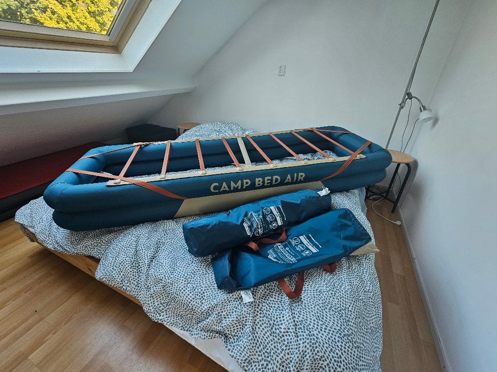 2 x oppompbare matrasbodem Quechua 200 x 70 cm, Ophalen, Nieuw, 2-persoons