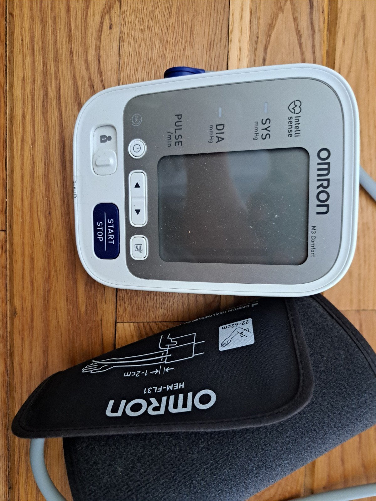Omron M3 Comfort Bloeddrukmeter - Zo goed als nieuw, Ophalen, Zo goed als nieuw, Overige typen