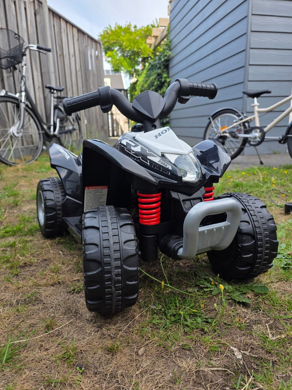 Honda ATV elektrische kinder quad 6V - Accuvoertuig, Ophalen, Zo goed als nieuw