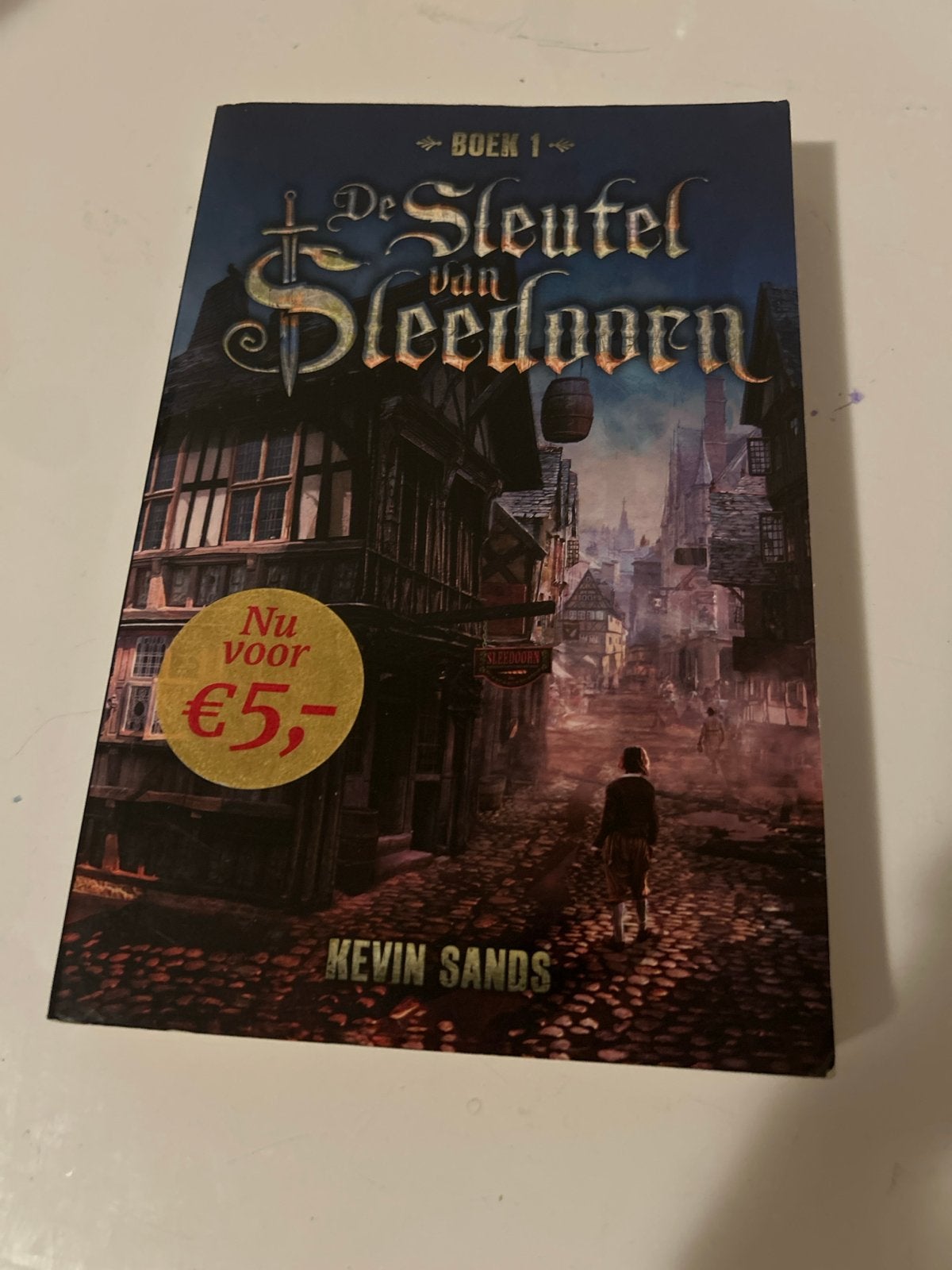 De Sleutel van Sleedoorn - Boek 1 - Kevin Sands, Ophalen of Verzenden, Zo goed als nieuw
