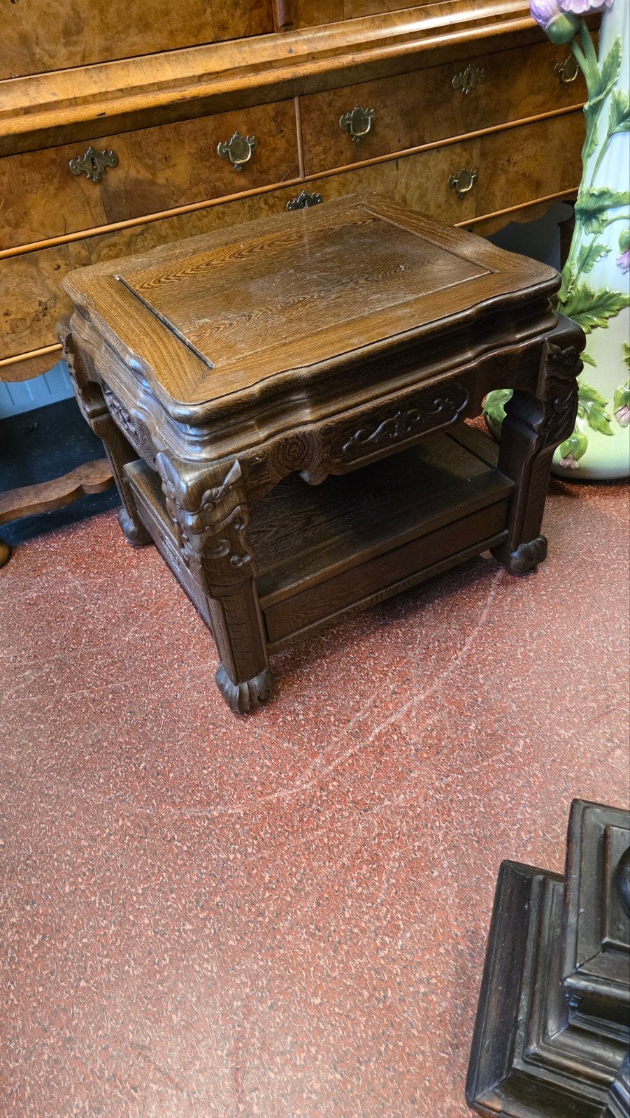 twee antieke Chinese salontafels, Ophalen