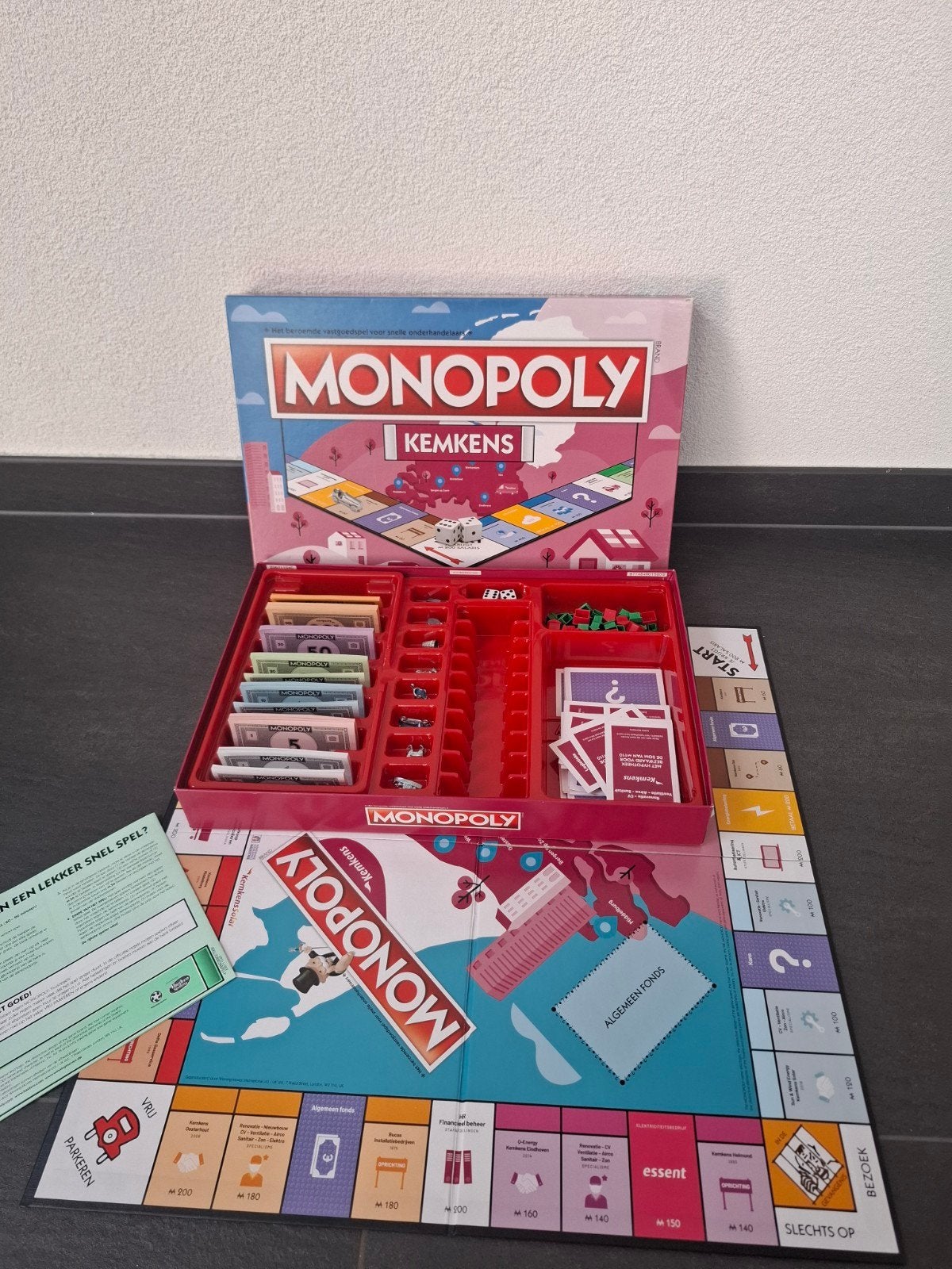 Monopoly Kemkens - Zo goed als nieuw bordspel, Drie of vier spelers, Ophalen of Verzenden, Zo goed als nieuw, Monopoly Kemkens