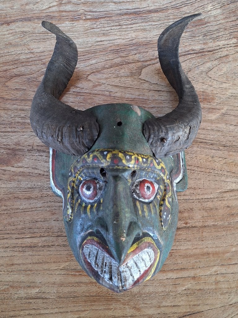 oud hout houten Mexicaans Diablo dans-masker met ramshoorn, Antiek en Kunst, Ophalen of Verzenden