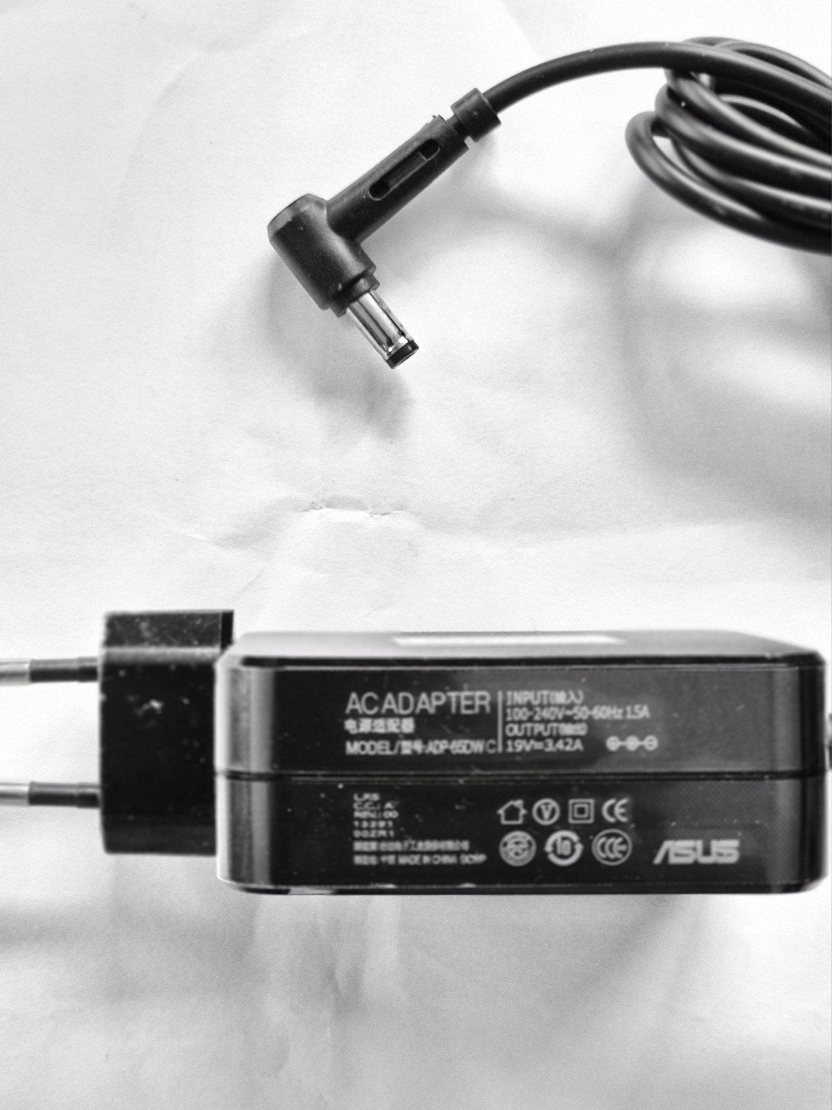 ASUS ADP-65DW C, originele adapter, NIEUW., Ophalen of Verzenden, Nieuw