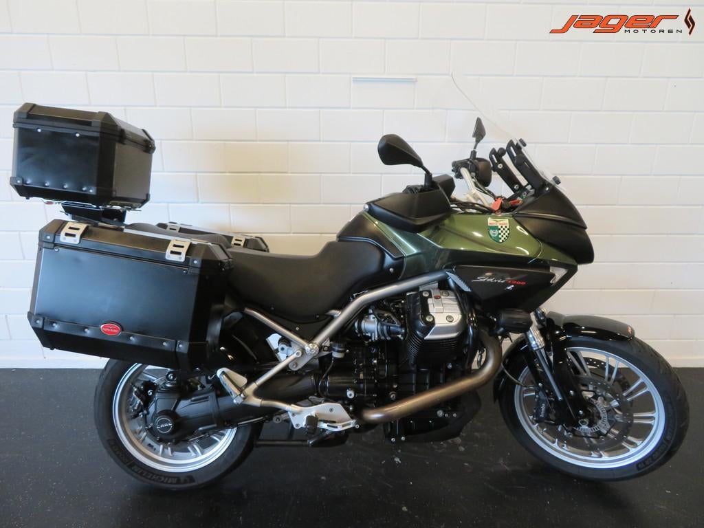 Moto Guzzi STELVIO 1200 8V ABS KOFFERS (bj 2012), Motoren, Motoren | Moto Guzzi, Bedrijf, Toermotor