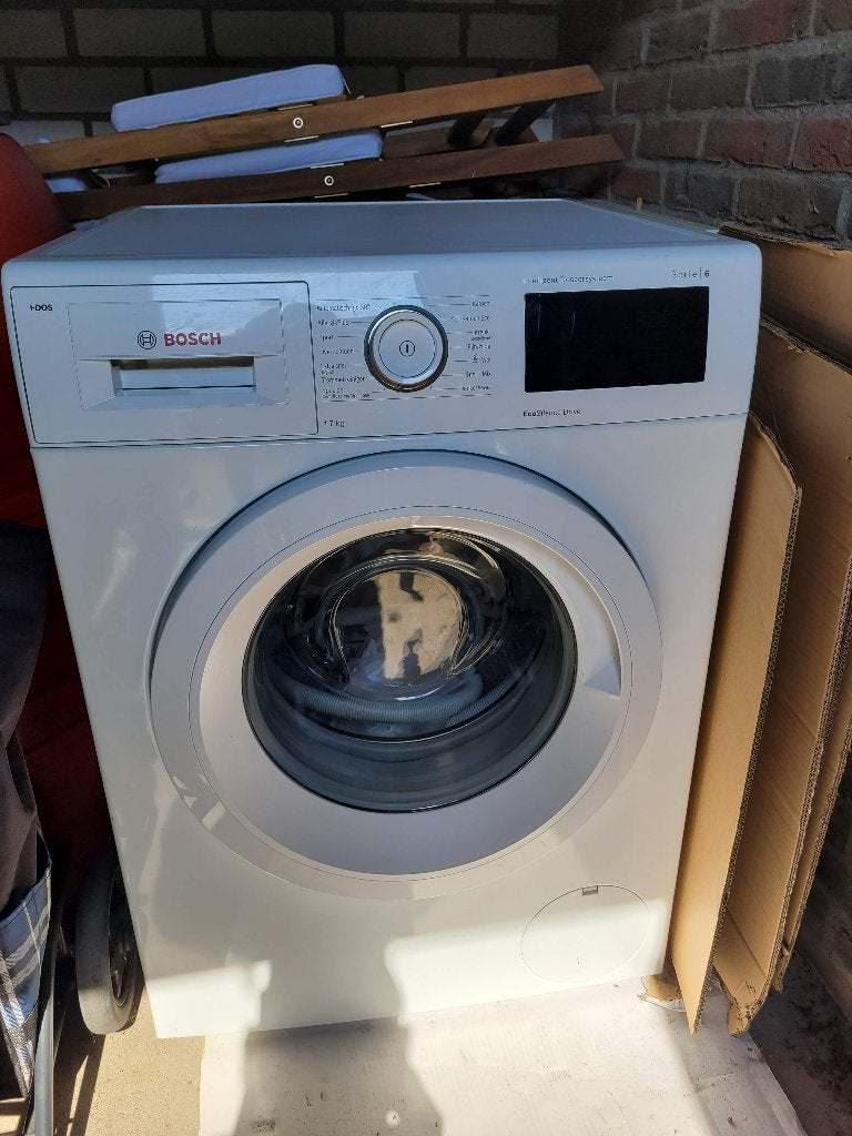 Bosch WAT28645NL Wasmachine met i-DOS - 7kg vulgewicht, Ophalen, Zo goed als nieuw, Voorlader, 85 tot 90 cm