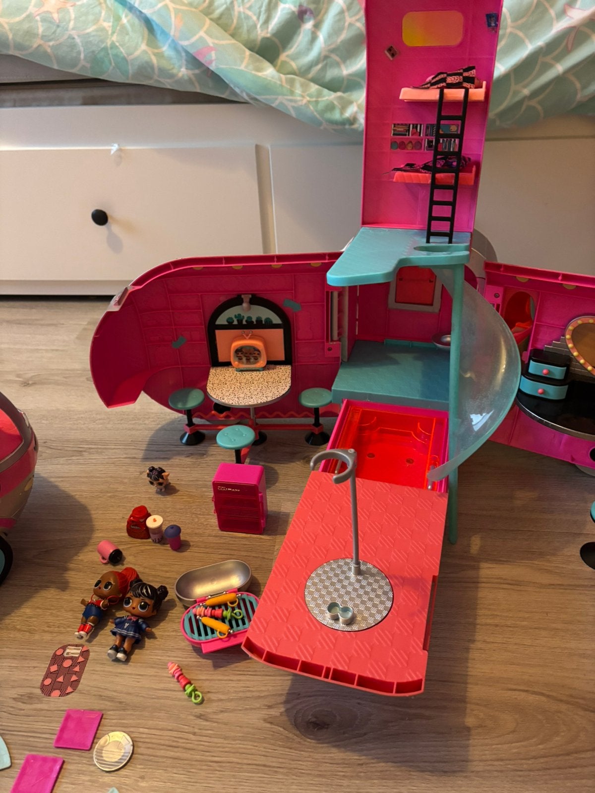 LOL Surprise Camper, Kinderen en Baby's, Speelgoed | Poppen, Ophalen, Zo goed als nieuw