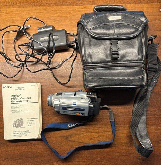 Sony Digital Video Camera recorder DCR-TRV 16E met CarlZeiss, 20x of meer, Overige soorten, Ophalen of Verzenden, Zo goed als nieuw