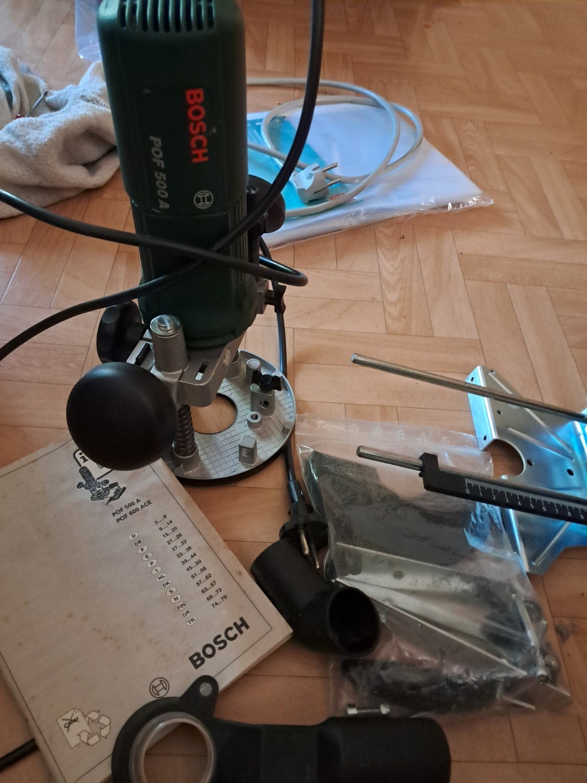 Bosch POF 500 A Bovenfrees met accessoires, Ophalen, Gebruikt, Bovenfrees, Bosch