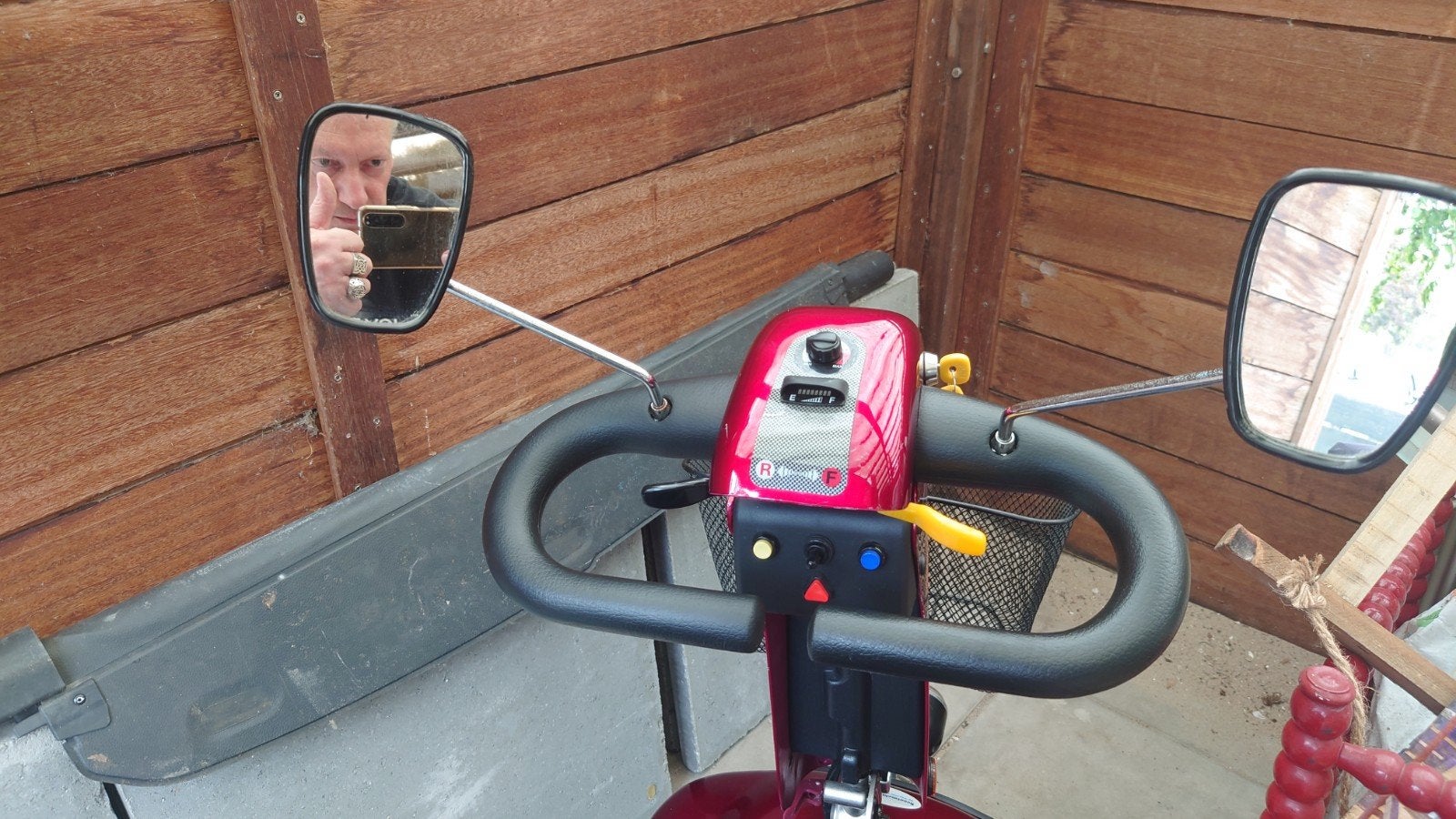 Scootmobiel Shoprider TE-GK 10 rood, Ophalen, 10 km/u of minder, Gebruikt, 26 t/m 35 km