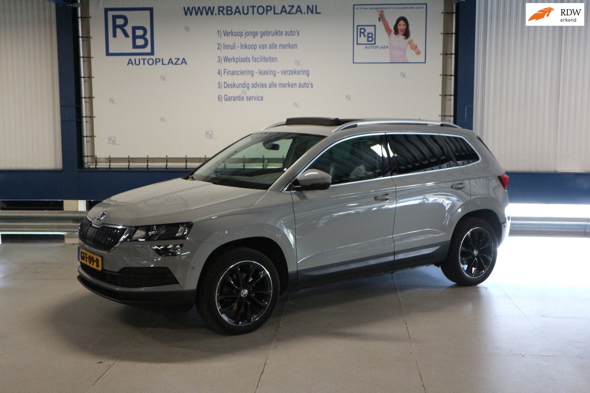 Skoda KAROQ 1.5 TSI ACT Style Business FULL OPTIONS/ FULL HI, Auto's, Euro 6, 4 cilinders, 150 pk, 690 kg