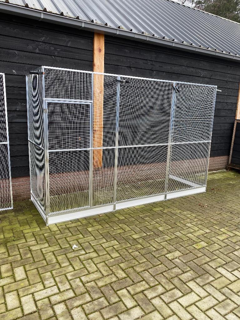 Nieuw aluminium volière met mostrand 306 x 104 x 200 cm, Ophalen of Verzenden, Nieuw, Aluminium, Volière
