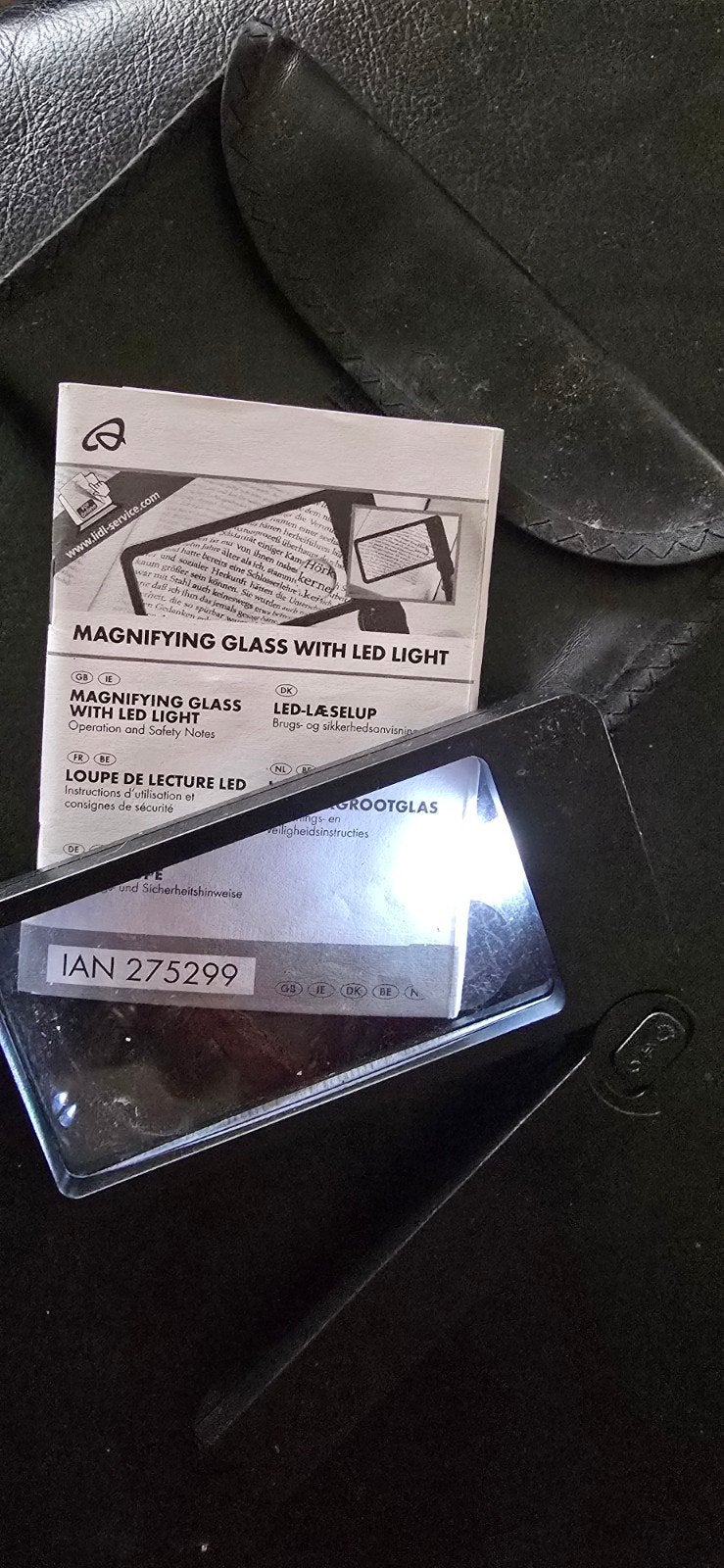 Vergrootglas met LED-licht en hoesje, Ophalen of Verzenden, Zo goed als nieuw, Vergrootglas of Loep