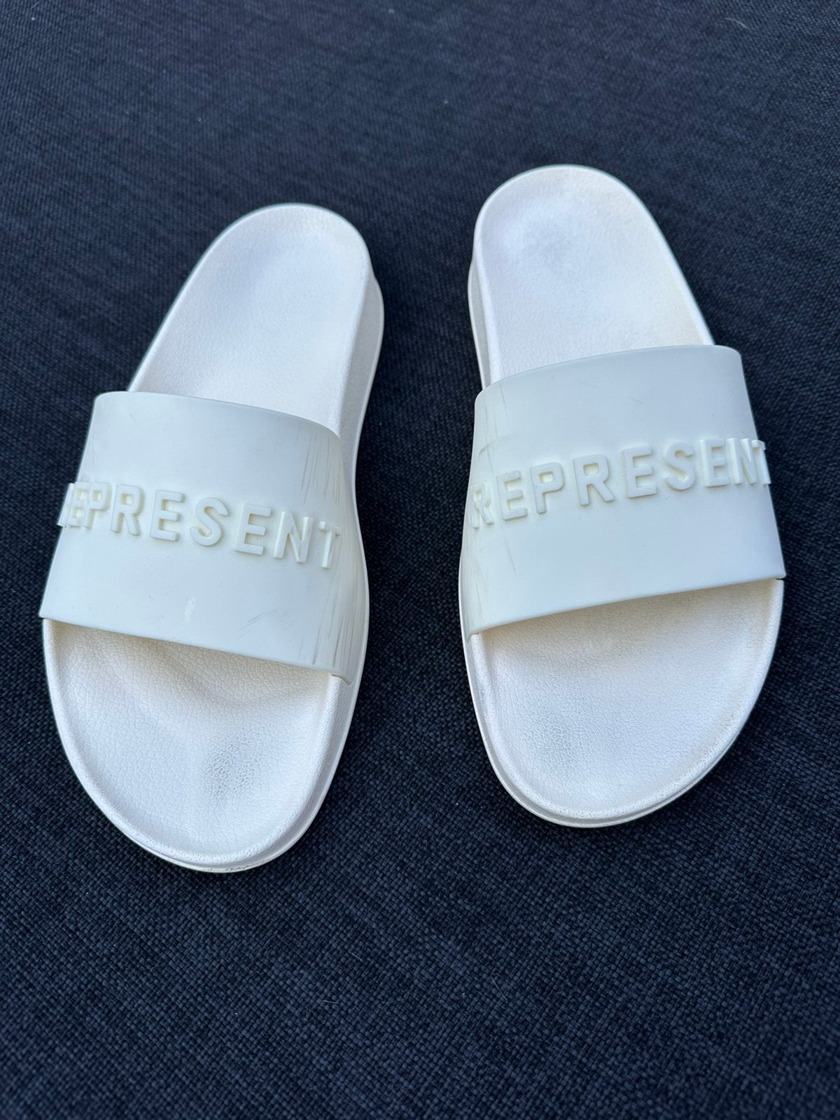 REPRESENT badslippers, Slippers, Overige kleuren, Ophalen of Verzenden, Zo goed als nieuw