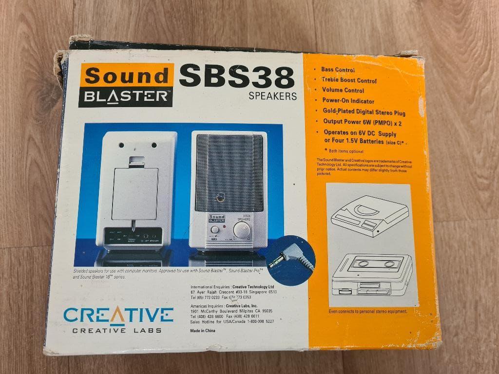 Vintage Creative SBS38 speakers, Computers en Software, Pc speakers, Ophalen, Zo goed als nieuw, Audiokanaal 2, Creative