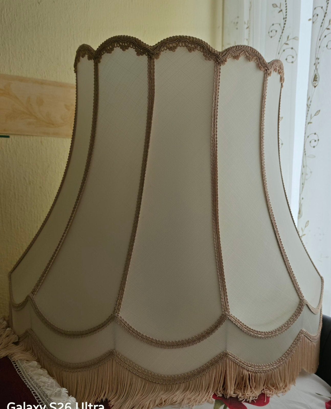 Vintage lampenkap met franjes - Crème/Goud Standelampkap, Huis en Inrichting, Ophalen, Zo goed als nieuw, Textiel, Crème