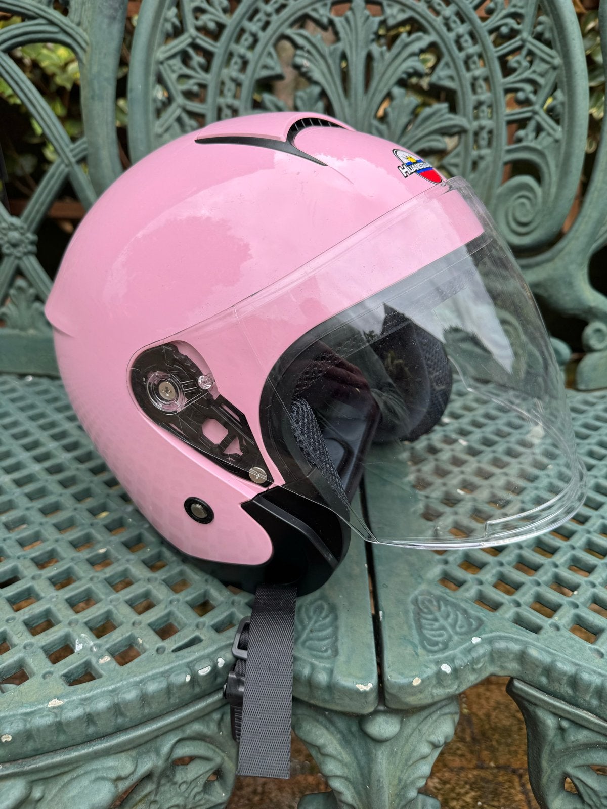 Roze scooterhelm met vizier, Fietsen en Brommers, Brommerhelmen, Ophalen of Verzenden, Zo goed als nieuw, Medium