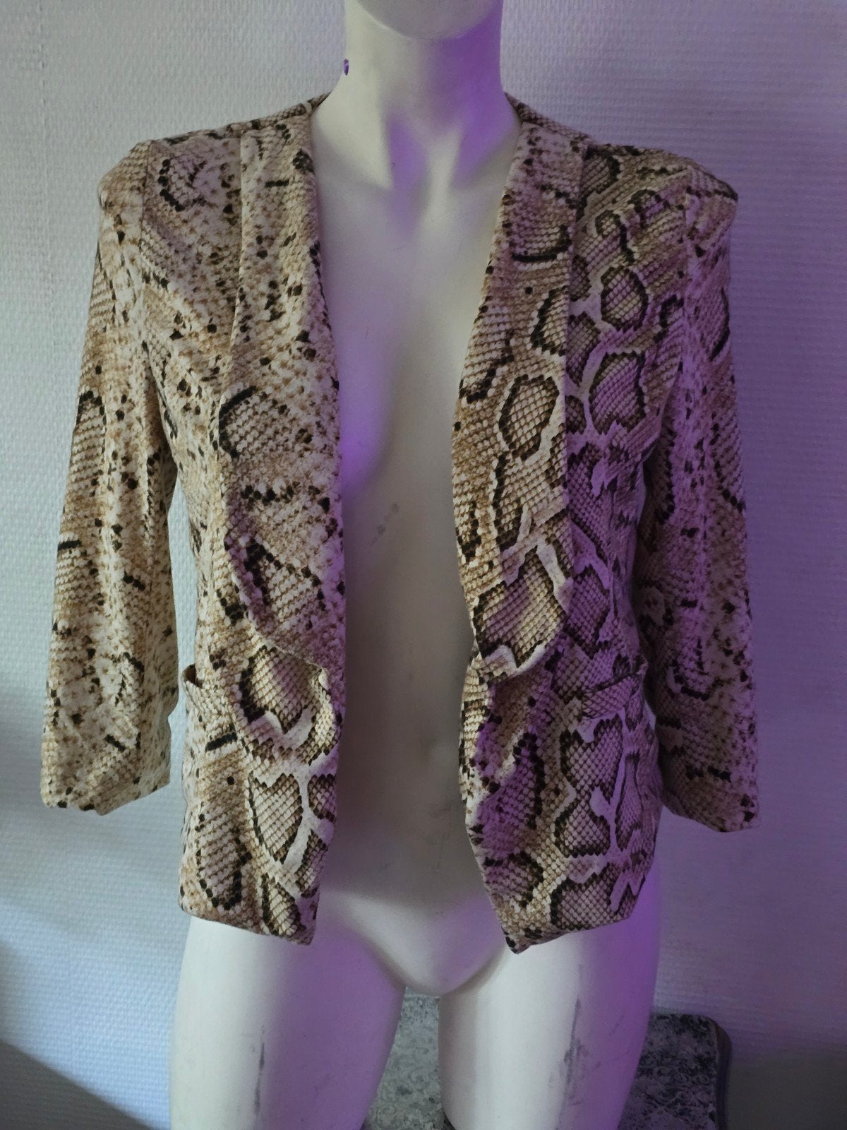 IVIVI Jasje met slangenprint - Maat M, Maat 38/40 (M), Meerkleurig, Ophalen of Verzenden, Zo goed als nieuw