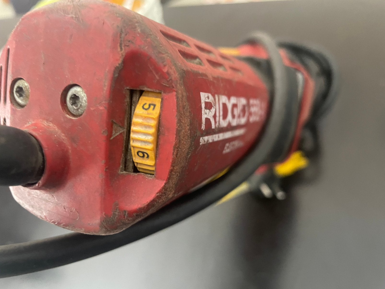 Reciprozaag RIDGID 550-1, Ophalen, Gebruikt, 600 tot 1200 watt, 30 tot 70 mm