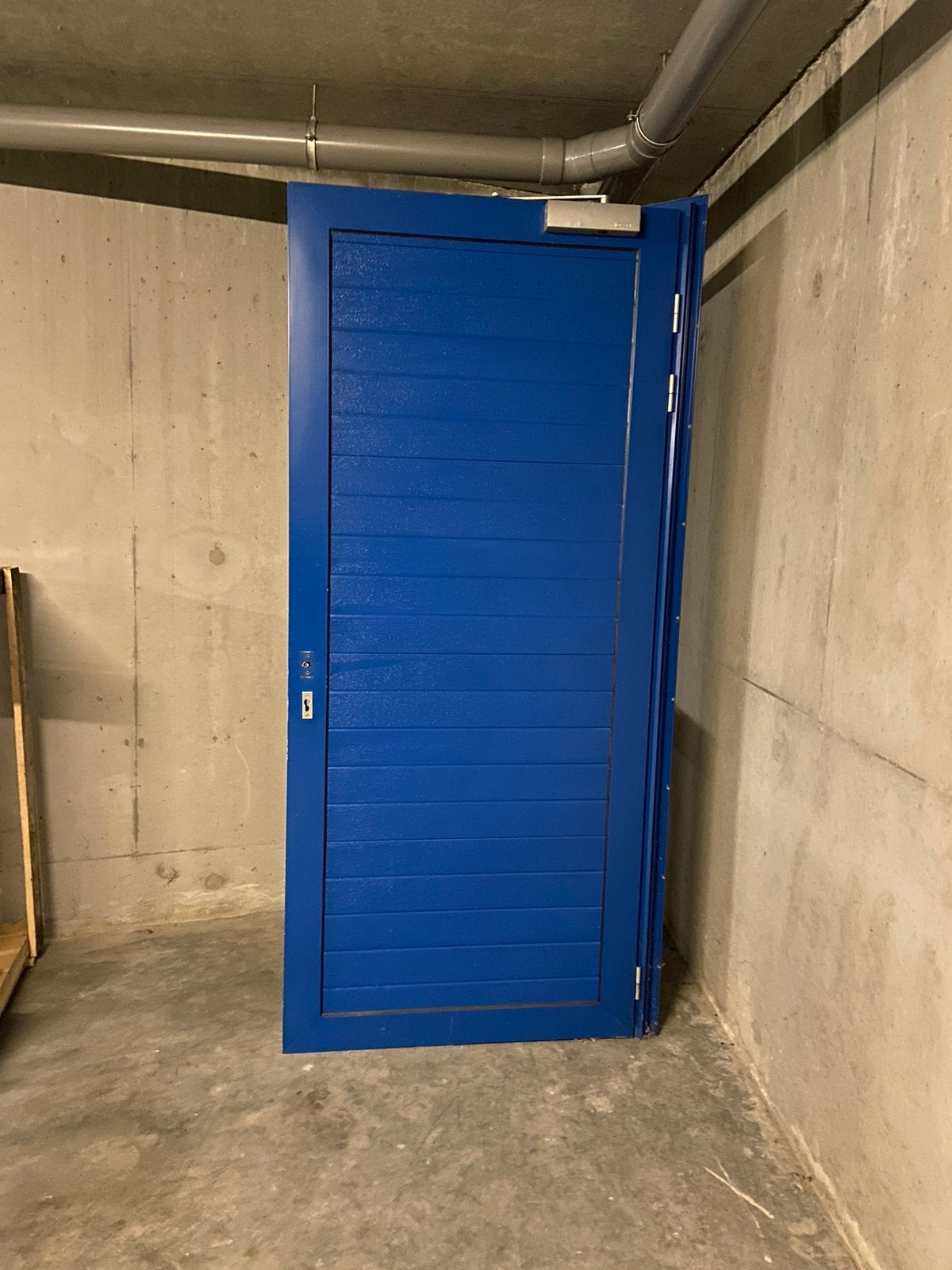 Aluminium loopdeur, Ophalen