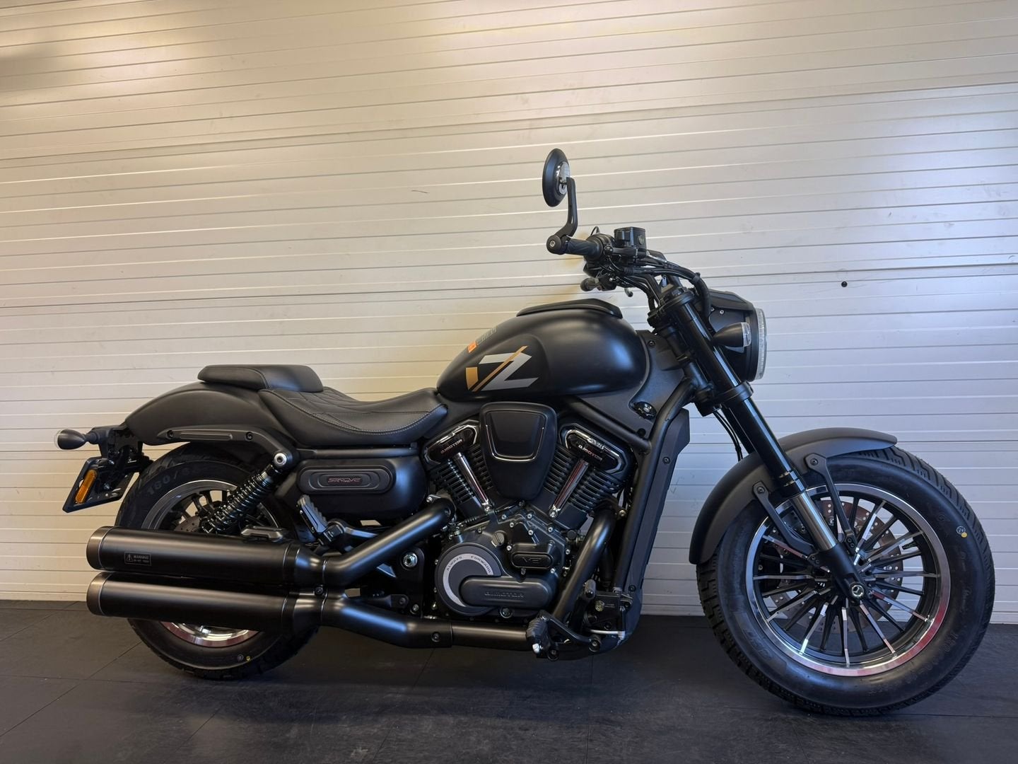 QJMotor SRV 600 V2 | NIEUW | V2 Cruiser | A2, Motoren, 2 cilinders, Chopper, Bedrijf, Onbekend