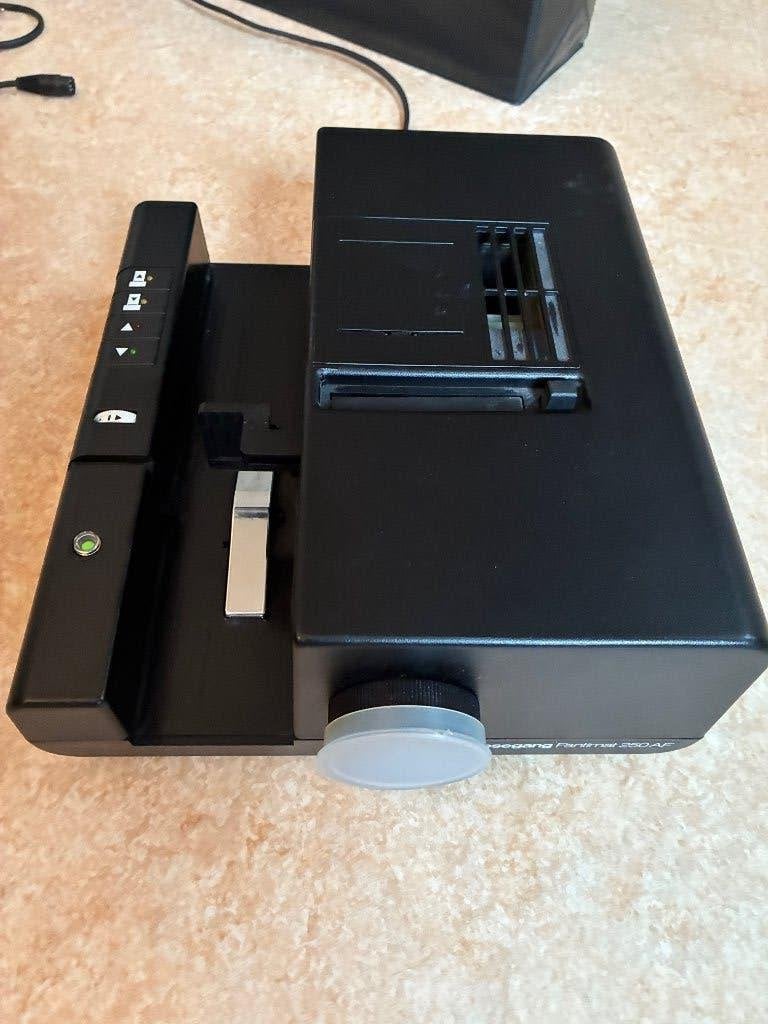 Liesegang Fantimat 250AF Diaprojector - zeer goede staat, Ophalen, Gebruikt