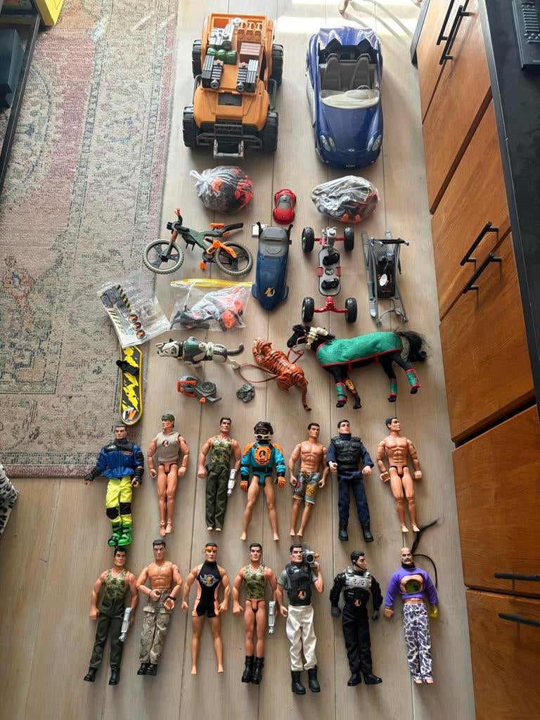 Grote partij Action Man poppen dieren voertuigen accessoires, Ophalen of Verzenden, Gebruikt