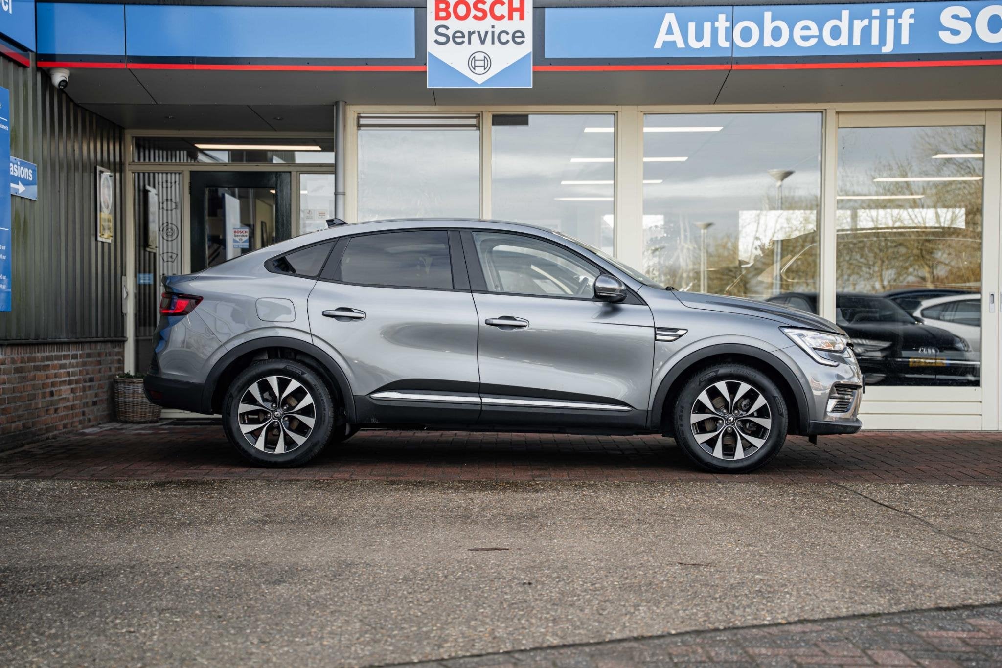 Renault Arkana 1.6 E-Tech Hybrid 145 Zen, Auto's, Stof, Gebruikt, Euro 6, Bedrijf