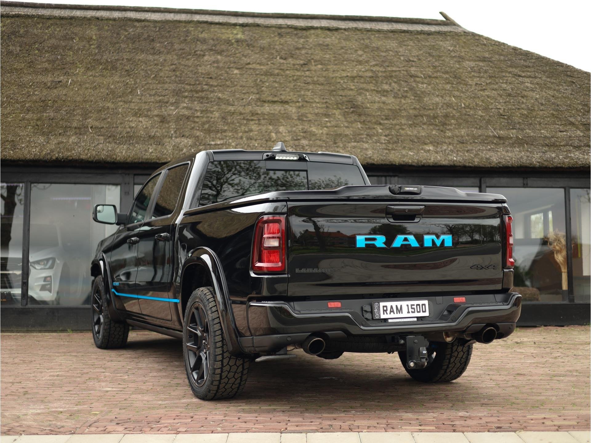 Dodge Ram 1500 2025 3.0L HURRICANE LARAMIE Night Premium | B, Auto's, Automaat, 2993 cc, Zwart, Bedrijf