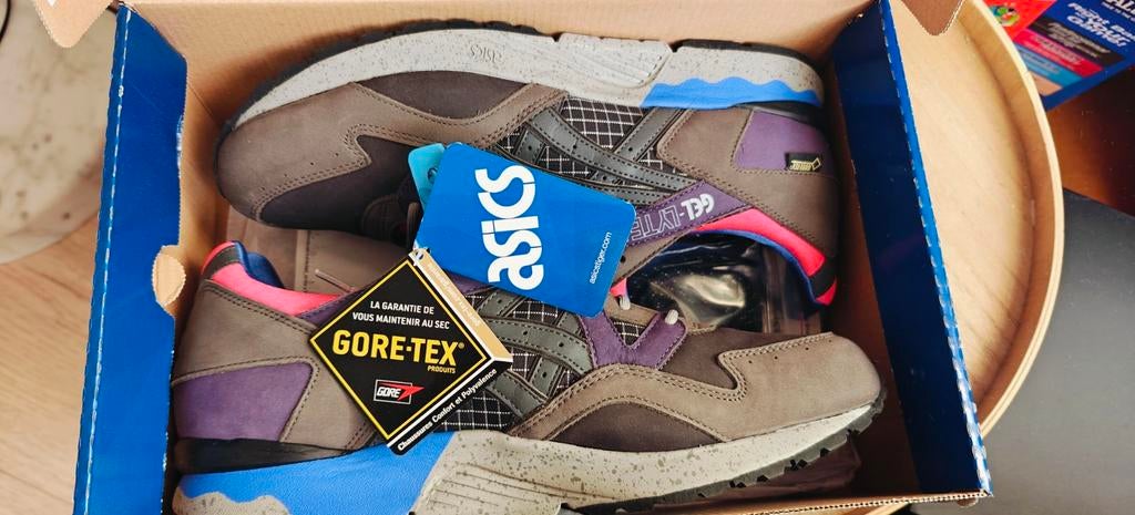 Asics x Packer Gel Lyte V maat 45 nieuw, Overige kleuren, Verzenden, Nieuw, Sneakers of Gympen
