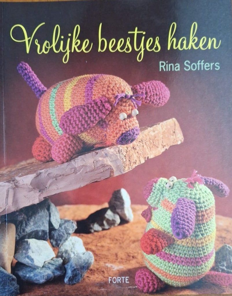 Vrolijke beestjes haken - Rina Soffers, Verzenden, Zo goed als nieuw, Haken, Patroon of Boek