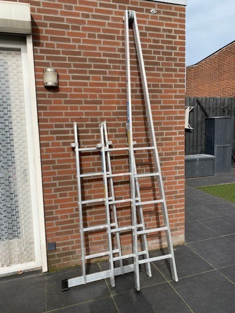 3 Delige Glazenwassers- / Punt Ladder, Doe-het-zelf en Verbouw, Ladders en Trappen, Ophalen, Zo goed als nieuw, Ladder, 4 meter of meer