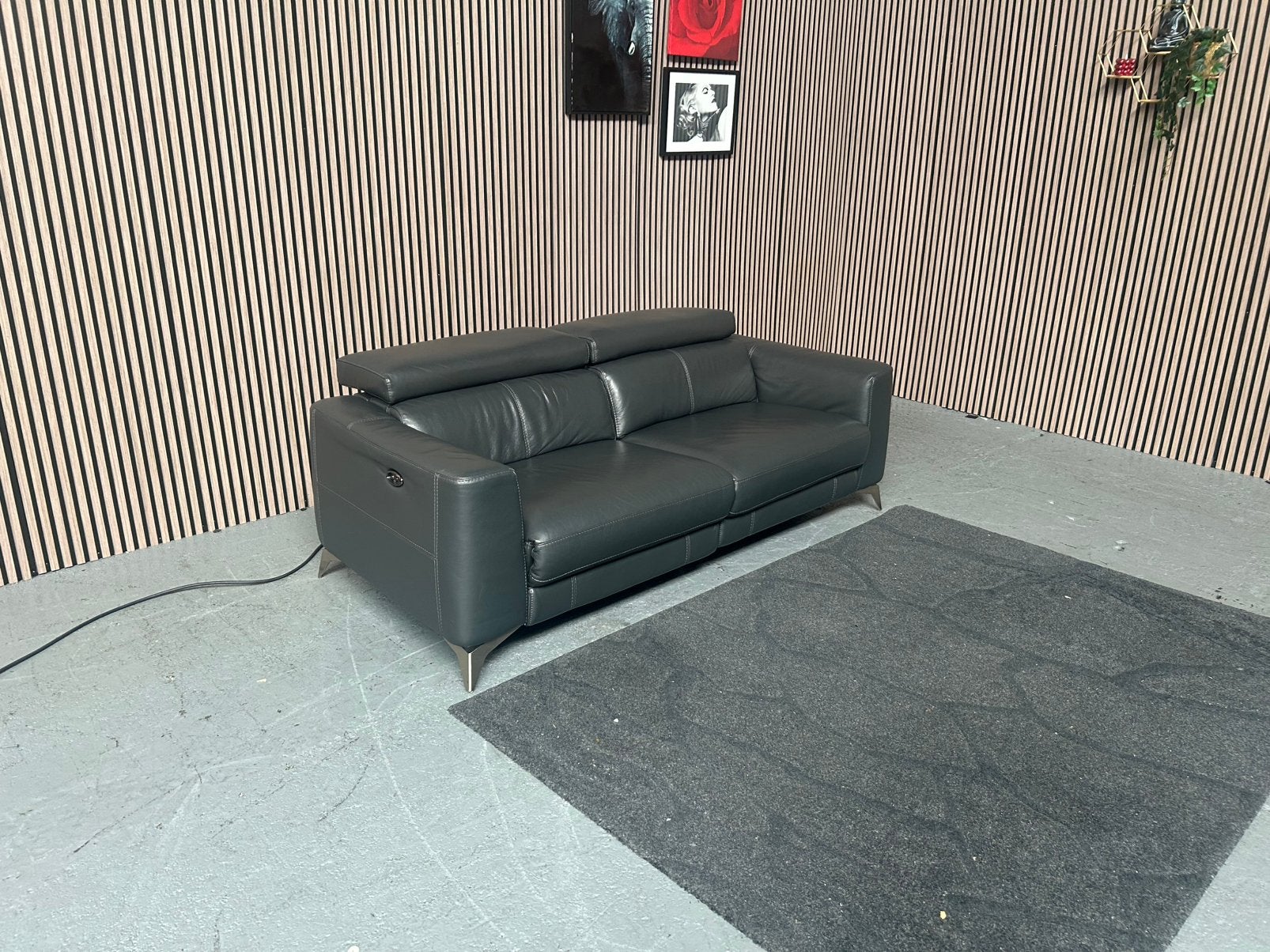 Foto 2 van GRATIS LEVERING DFS Elektronische Bank 206X95 GEREINIGD