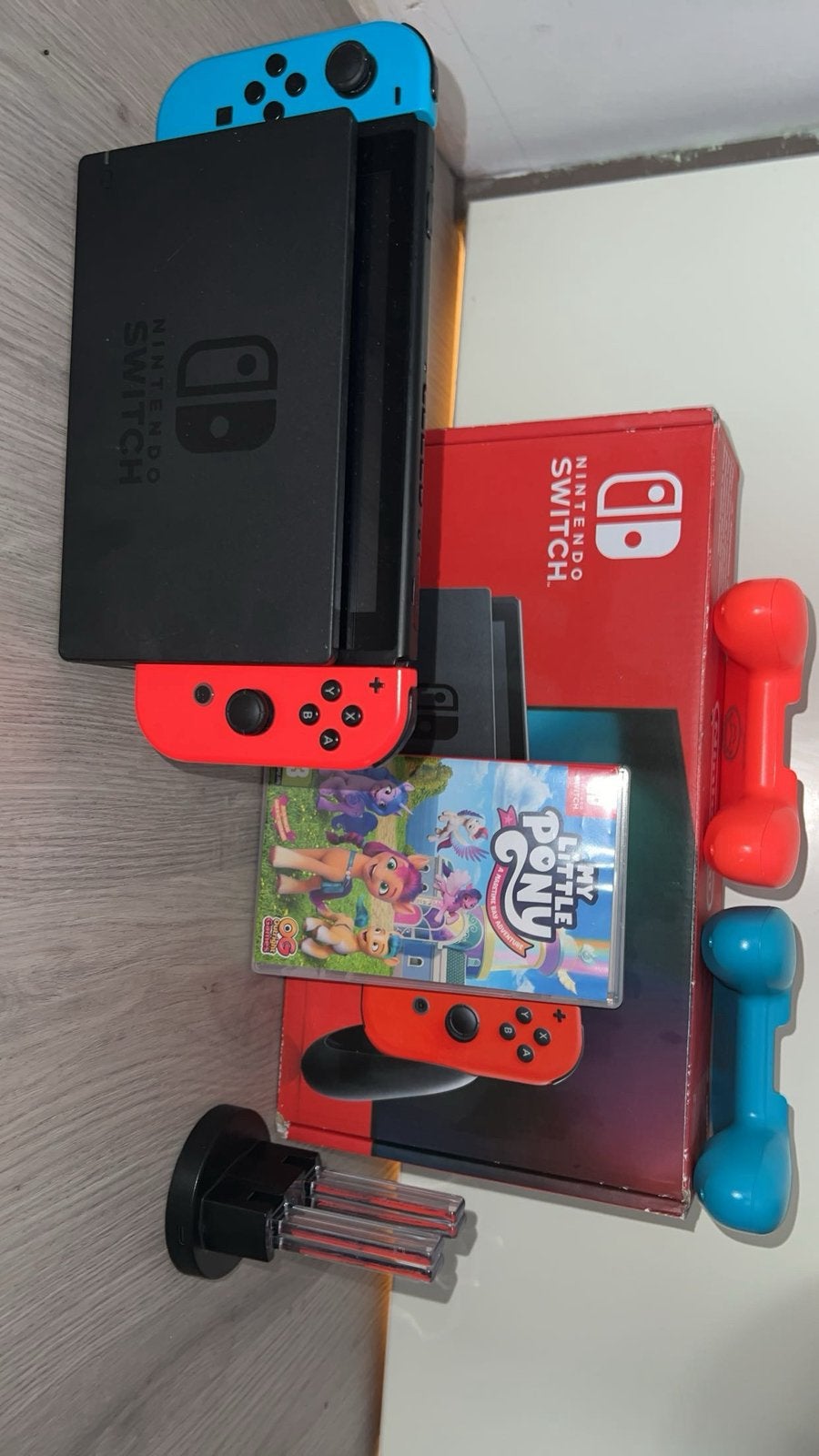 Nintendo switch + my little pony, Spelcomputers en Games, Gebruikt, Met 2 controllers, Ophalen of Verzenden, Switch Original