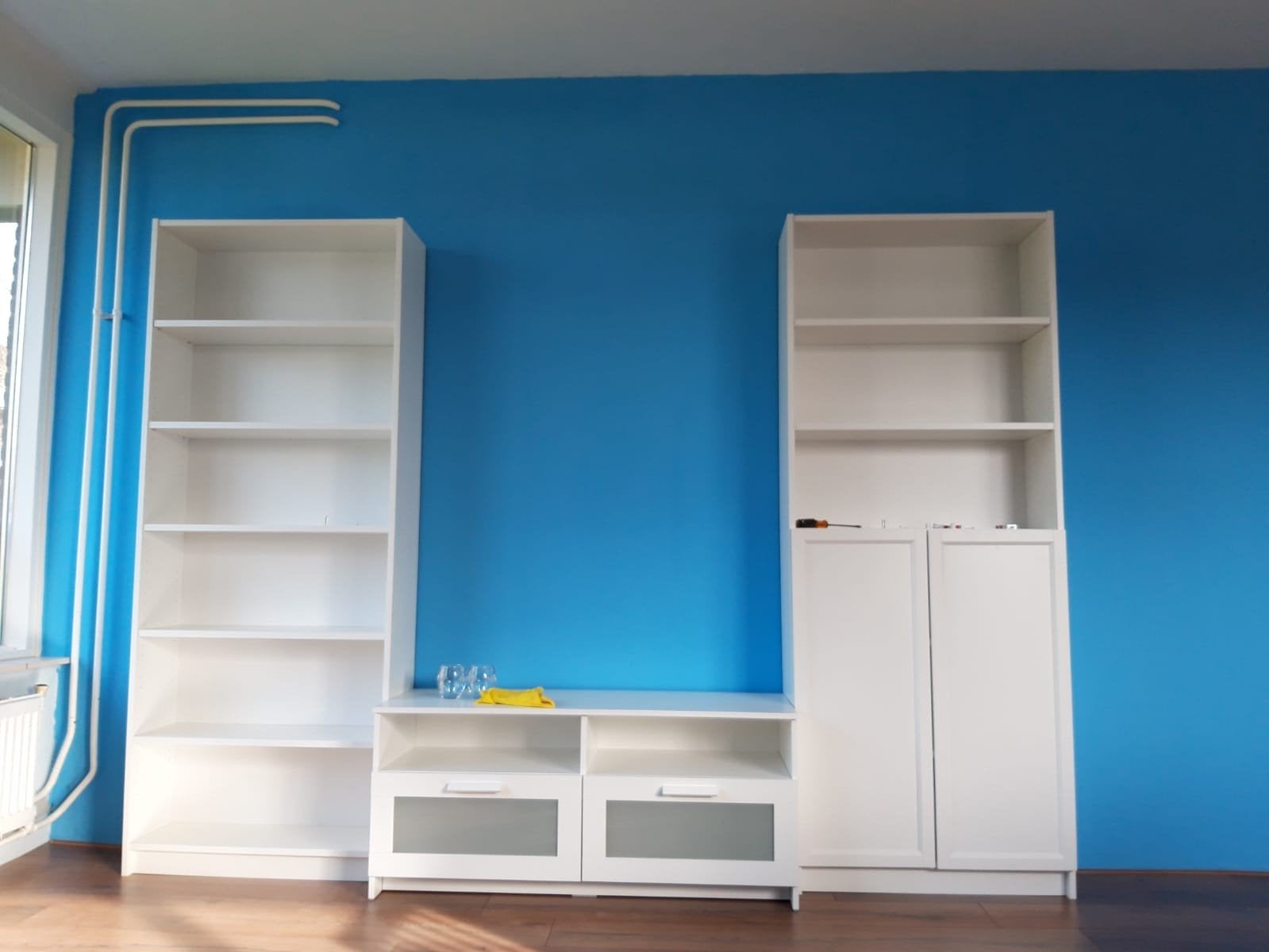 Witte Boekenkast met tv-meubel (IKEA), Ophalen, Met deur(en), 200 cm of meer, Modern, Functioneel