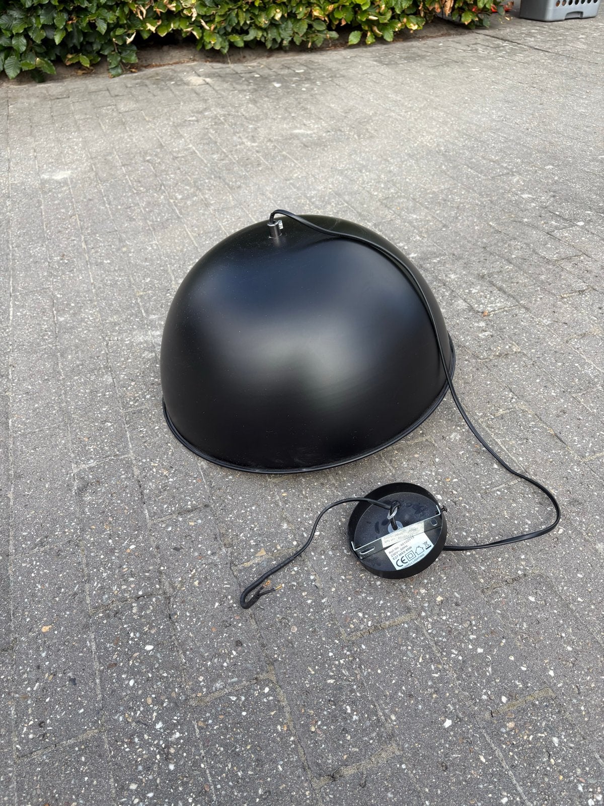Zwarte hanglamp met gouden binnenkant - Kenwell Lighting, Ophalen, Gebruikt, Metaal, E27 (groot)
