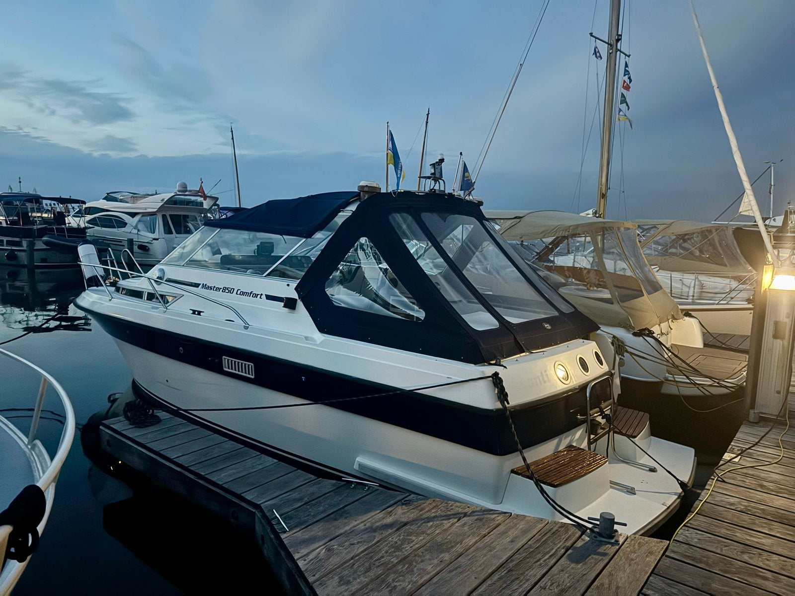 Nidelv Master 850 Comfort Noorse Speedcruiser 2x 88pk Diesel, 9 m, Gebruikt, Walstroom, Kruiser