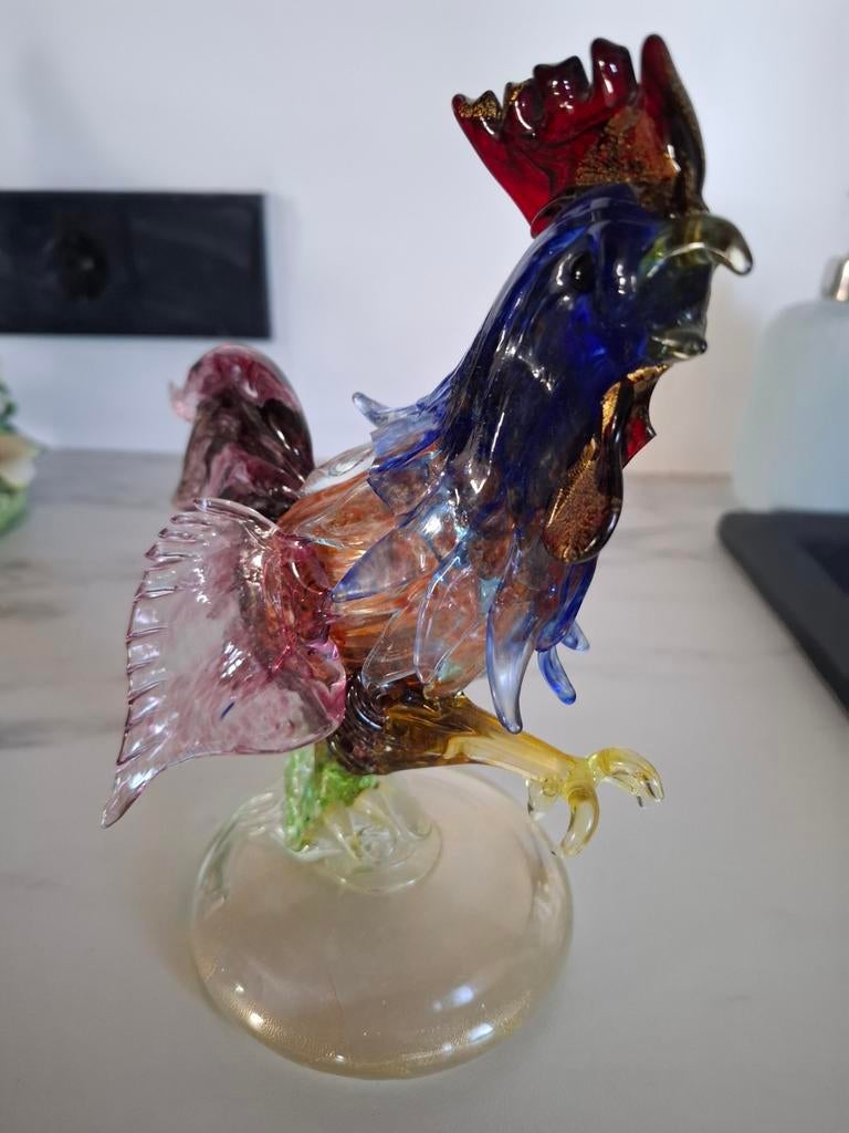 Glazen haan op voetstuk met mooie kleuren, Ophalen of Verzenden