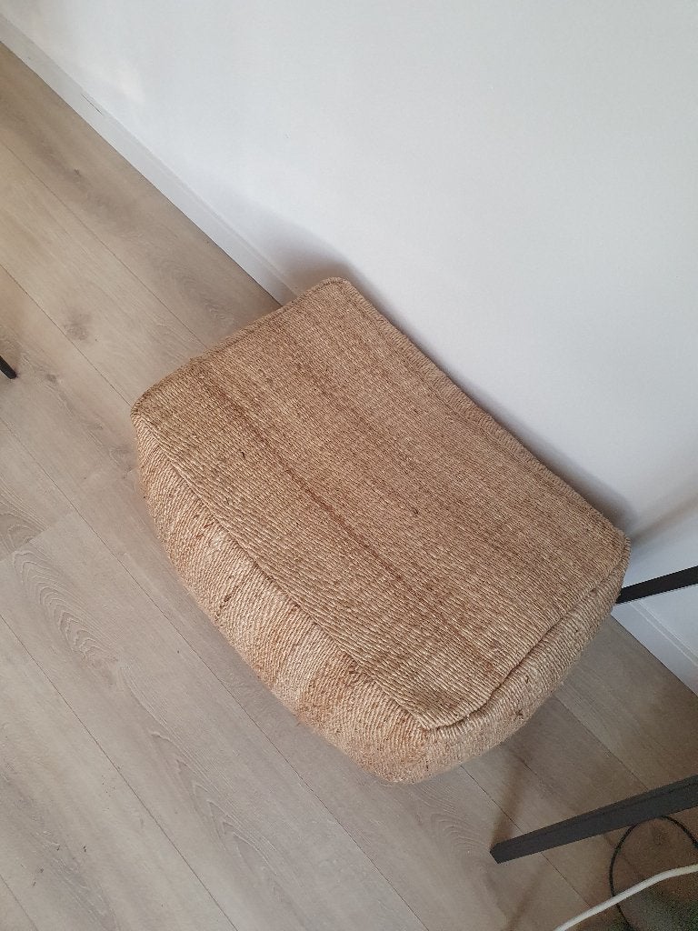 Maison du Monde Poef / Voetenbank – Natuurlijke uitstraling, Ophalen, Overige materialen, 50 tot 75 cm, Zo goed als nieuw