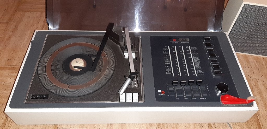 Philips platenspeler met Schneider versterker / mengpaneel, Ophalen of Verzenden, Nieuw, Platenspeler, Philips