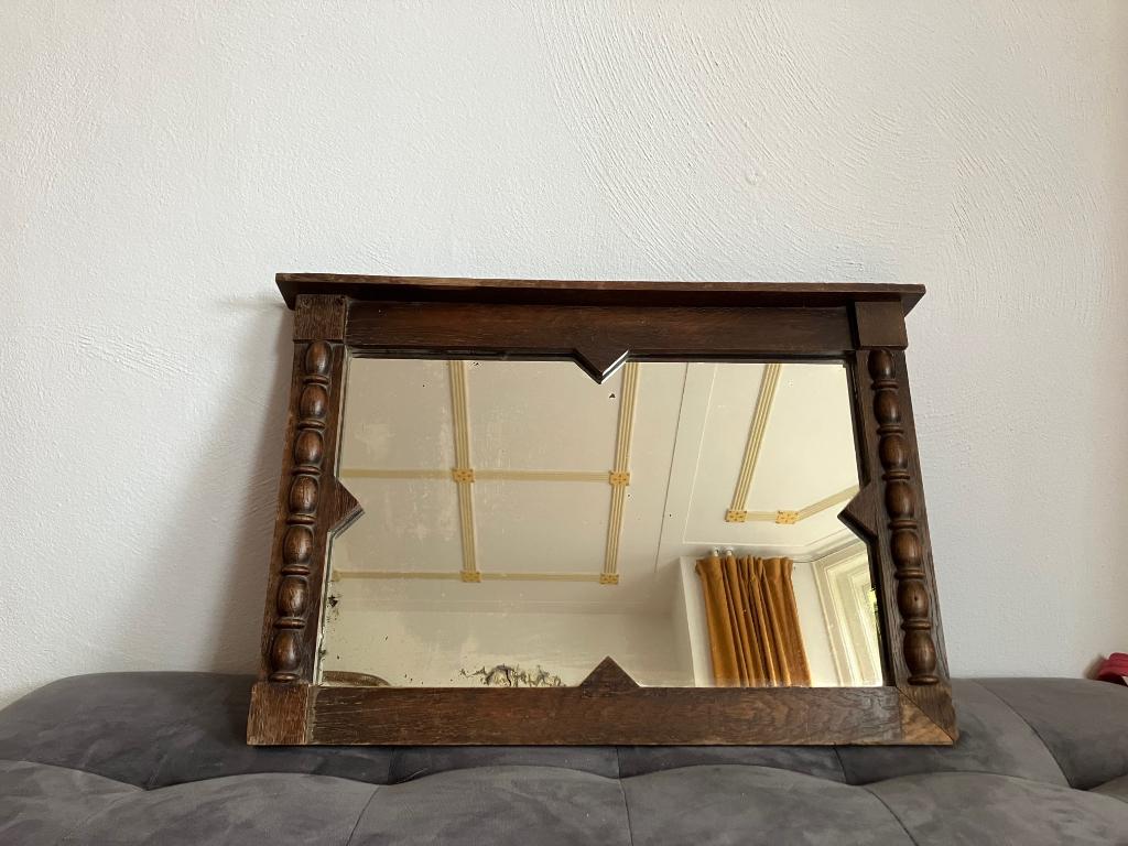 Ouderwetse eiken spiegel met leuk randje 52 x 35 cm, Antiek en Kunst, Antiek | Spiegels, Ophalen, Rechthoekig, 50 tot 100 cm, Minder dan 100 cm